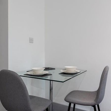 Amazing 1 Bedroom Apartment Leeds Leeds  Esterno foto